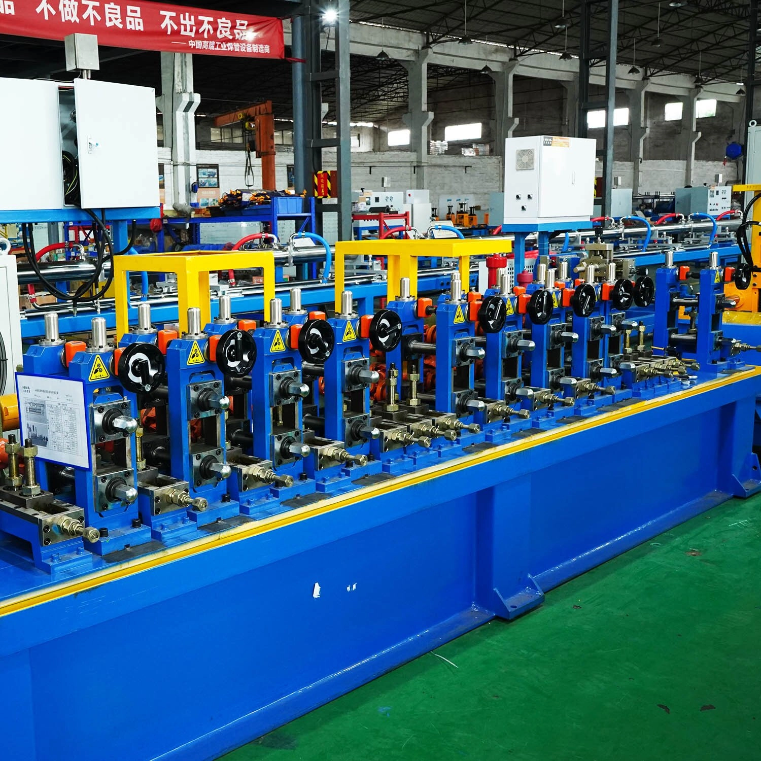 Formation reason and solution of welding porosity of stainless steel pipe
