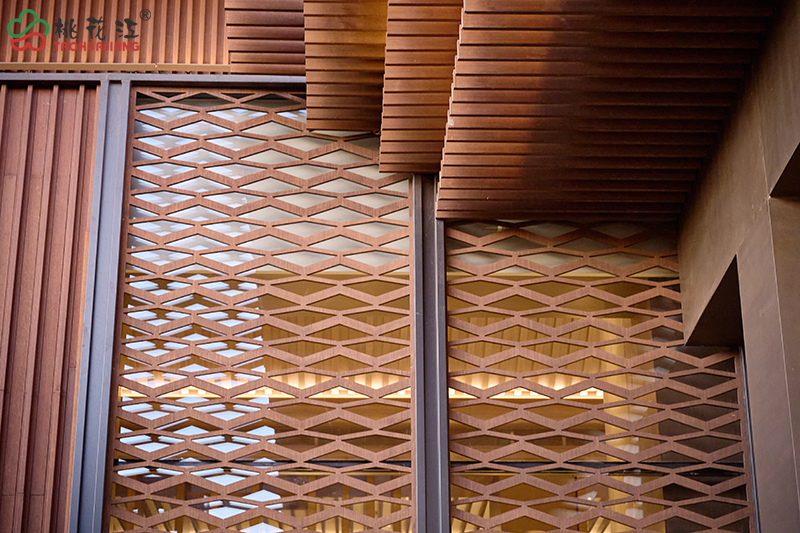 异形雕花竹屏风